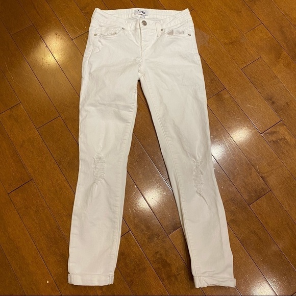 A.N.D. White Distressed Cuff Skinny Jean size 26 - Picture 2 of 5